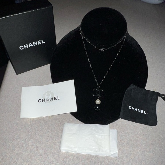 CHANEL B14B COCO Pearl Necklace black. - Picture 4 of 6